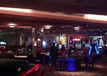 Which Online Casino Games Do Mobile Players Prefer?