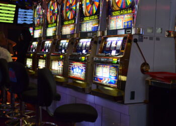 What does “classic slot machine” mean?